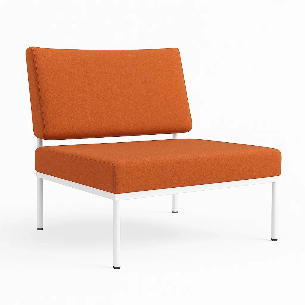 Sessel aus orangefarbenem Stoff mit Metallrahmen